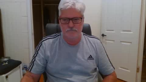 viper654321 online show from 09/30/25, 08:08