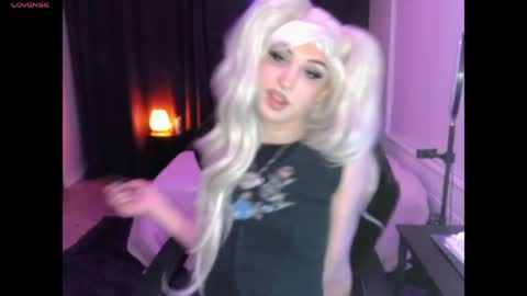 Snapshot of viperthedoll chatting on 05/11/26, 03:01 Viper online show from 05/11/26, 03:01
