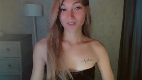 Snapshot of virgenpearl chatting on 06/07/26, 02:59 Pearl online show from 06/07/26, 02:59