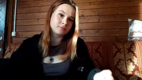 Mia online show from 10/03/25, 01:30