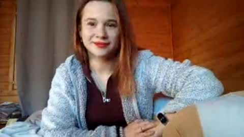 Mia online show from 10/06/25, 12:46