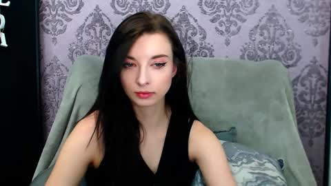 Snapshot of virgiluna chatting on 04/30/26, 04:24 VirginLuna online show from 04/30/26, 04:24