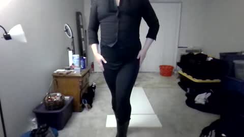 priscilla online show from 03/09/25, 05:11