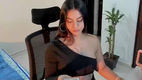 Lu online show from 02/19/25, 12:14