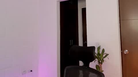 Lu online show from 02/23/25, 12:41