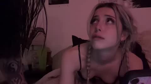 virtual_brat online show from 02/25/25, 01:28
