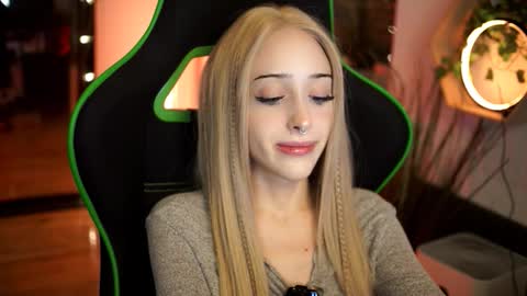 virtualexis online show from 11/25/25, 08:09