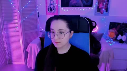 Snapshot of virtualvoyant chatting on 09/13/25, 04:56 your love online show from 09/13/25, 04:56