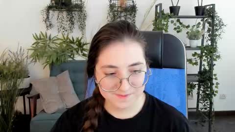 your love online show from 11/26/25, 07:09