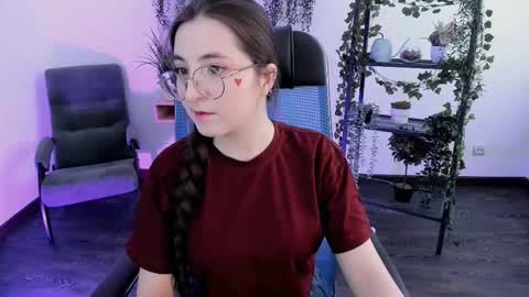 Snapshot of virtualvoyant chatting on 02/13/26, 07:15 your love online show from 02/13/26, 07:15