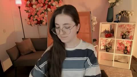 Snapshot of virtualvoyant chatting on 02/25/26, 01:26 your love online show from 02/25/26, 01:26