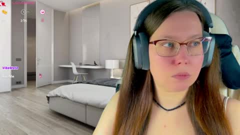 Victoria Romans online show from 04/09/26, 10:37