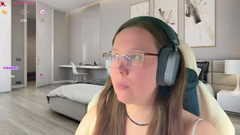 Victoria Romans online show from 05/09/26, 11:48