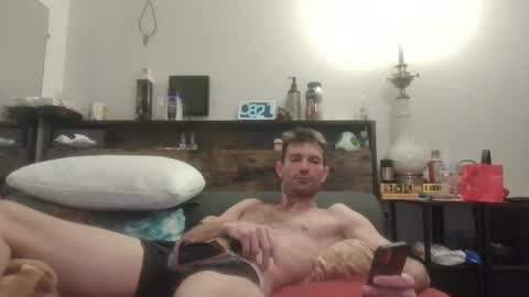 Snapshot of vislaxxx chatting on 01/26/25, 01:20 Pachinko De Gallo online show from 01/26/25, 01:20