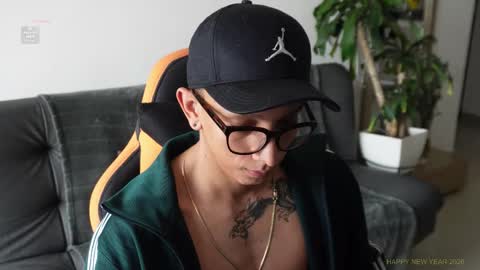 VITO BENZ online show from 01/08/26, 03:03