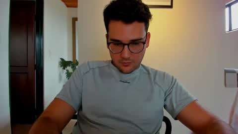 Vito Ferrer online show from 01/09/25, 06:47