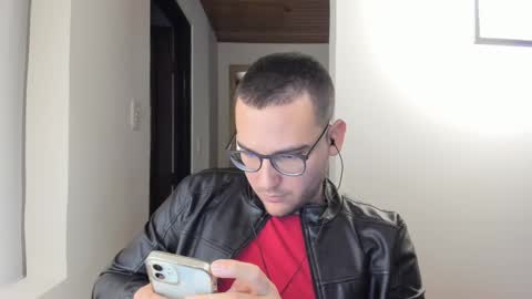 Vito Ferrer online show from 02/08/25, 12:38