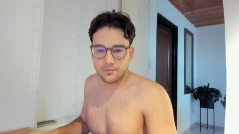 Vito Ferrer online show from 12/14/25, 11:26