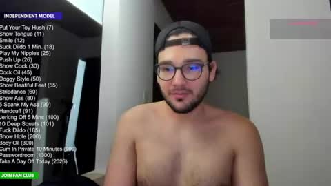 Snapshot of vito_ferrero chatting on 06/13/26, 01:25 Vito Ferrer online show from 06/13/26, 01:25