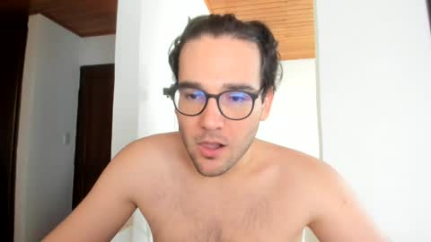 Snapshot of vito_ferrero chatting on 06/22/26, 06:05 Vito Ferrer online show from 06/22/26, 06:05