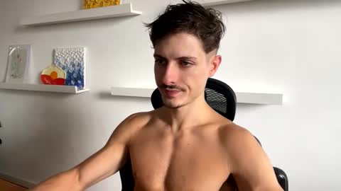 Snapshot of vitoraugustoxxx chatting on 06/11/26, 04:05 vitoraugustoxxx online show from 06/11/26, 04:05