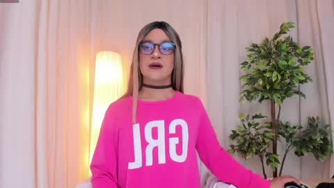 VittaaaPlease help me with your thumbs up its important  online show from 03/02/25, 07:56