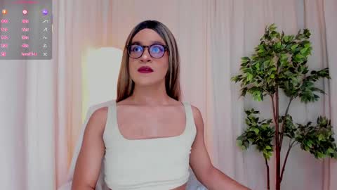 VittaaaPlease help me with your thumbs up its important  online show from 03/09/25, 06:11