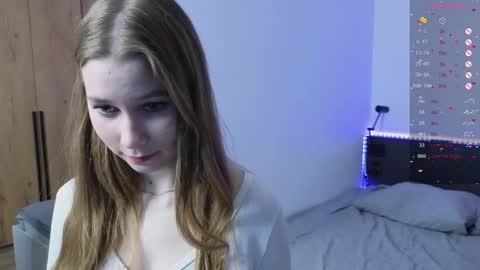 Snapshot of vitterrick chatting on 10/17/25, 08:44 vitterrick online show from 10/17/25, 08:44