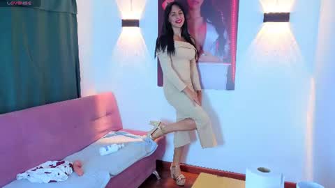 Snapshot of vittoria_lombardi07 chatting on 06/13/26, 12:52 VITTORIA online show from 06/13/26, 12:52