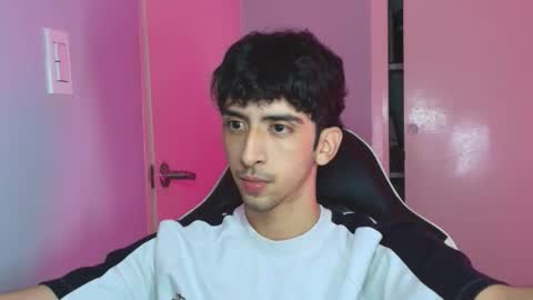 Snapshot of vittorio_cerati chatting on 02/13/26, 01:23 new acount online show from 02/13/26, 01:23