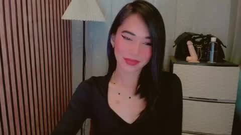 Snapshot of vivahotbabessandra chatting on 05/08/26, 12:27 SANDRA GOING YOU online show from 05/08/26, 12:27