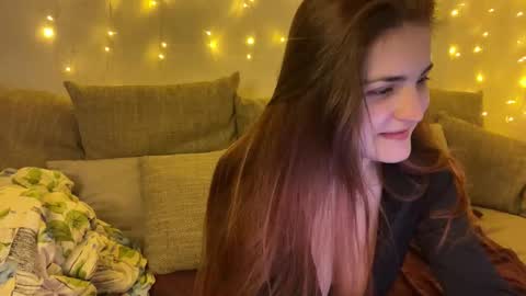 vivalenti_kiss online show from 12/21/25, 05:09