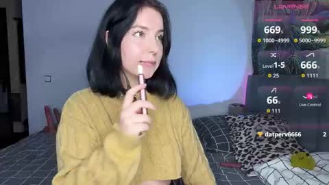 Vivi   online show from 11/24/25, 11:59