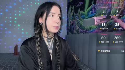 Vivi   online show from 12/22/25, 12:29