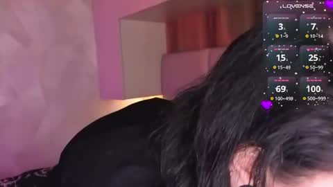 Snapshot of vivi__squirrel chatting on 07/12/26, 04:36 Vivi online show from 07/12/26, 04:36