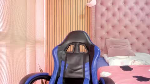 vivi cooper online show from 07/20/26, 10:12