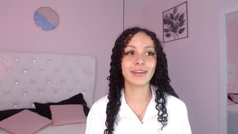 Vivi online show from 10/12/25, 03:27