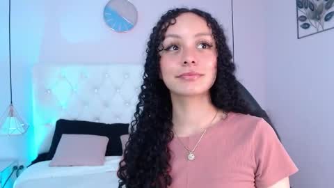 Vivi online show from 10/16/25, 03:51