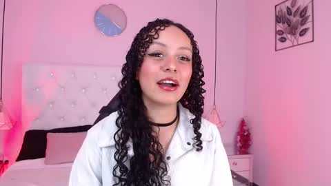 Vivi online show from 10/18/25, 03:53