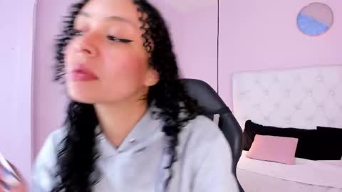 Vivi online show from 11/15/25, 03:59