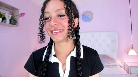 Vivi online show from 01/18/26, 04:16