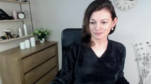 Vivian online show from 01/02/25, 09:43