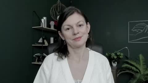 Vivian online show from 03/23/26, 06:50