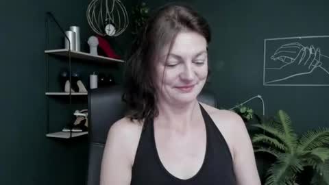 Snapshot of vivian_dream chatting on 07/17/26, 07:26 Vivian online show from 07/17/26, 07:26