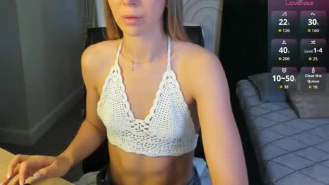 Vivian Evans online show from 01/12/26, 01:00