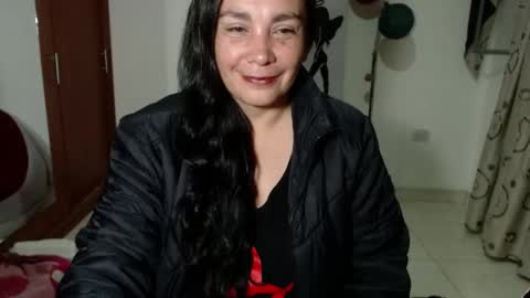 vivian_milf_paint online show from 10/07/25, 03:14
