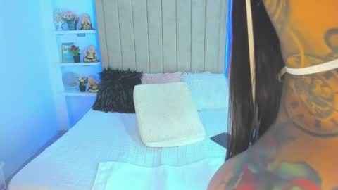 Vivian Monroe online show from 01/06/25, 03:19