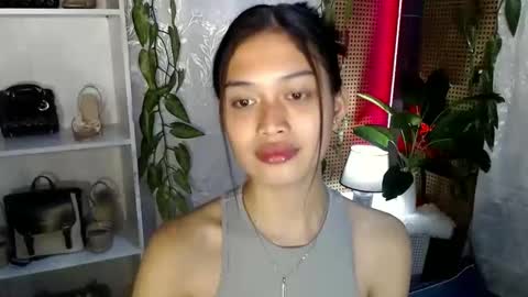 Snapshot of vivian_roberts chatting on 01/12/25, 01:21 Vivian online show from 01/12/25, 01:21