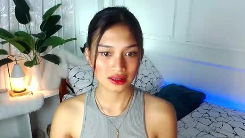 Snapshot of vivian_roberts chatting on 02/03/25, 01:41 Vivian online show from 02/03/25, 01:41