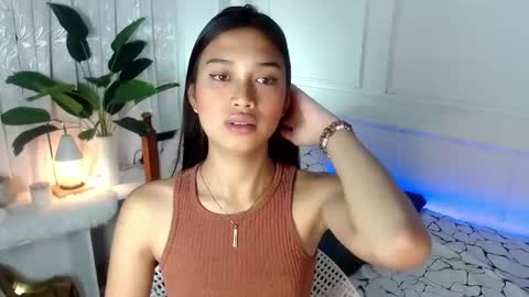 Snapshot of vivian_roberts chatting on 02/04/25, 08:59 Vivian online show from 02/04/25, 08:59